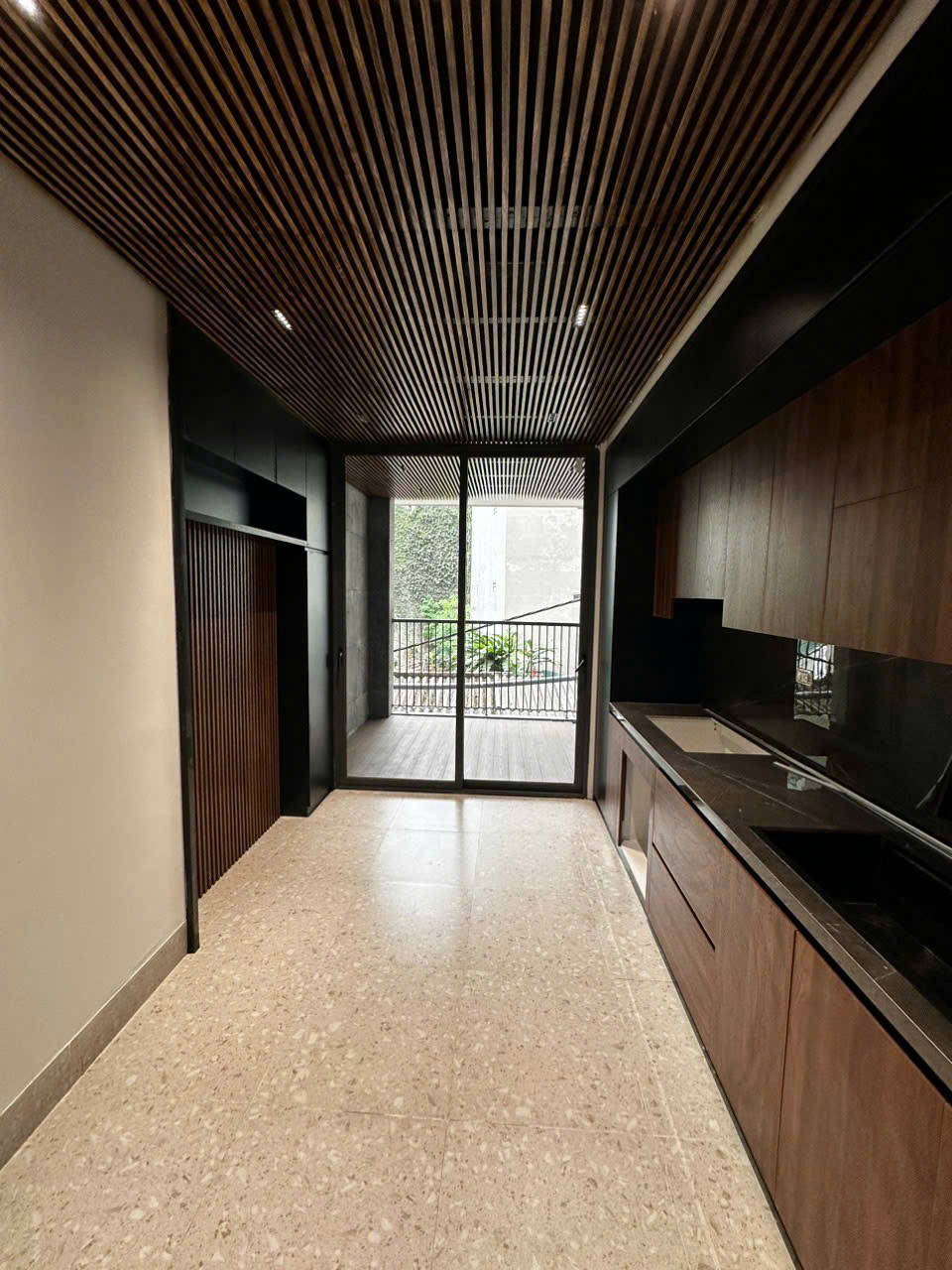 Bán nhà 6T Đường Láng, Đống Đa, 35m2, MỚI KOONG ở ngay, 9.5 tỷ - Ảnh 2