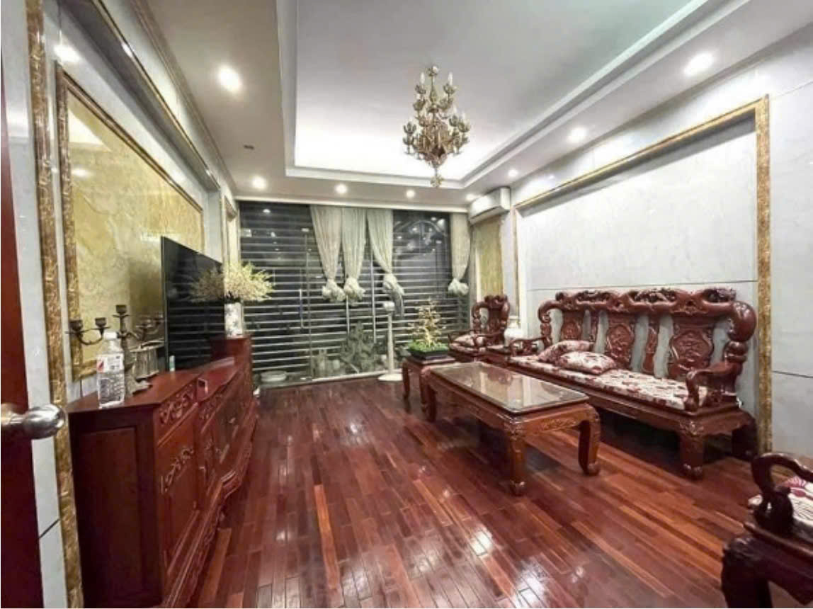 Cho thuê nhà riêng Vũ Thạnh - Đống Đa 60m x 6T, nhà đẹp, ô tô tránh giá 25 triệu - Ảnh chính
