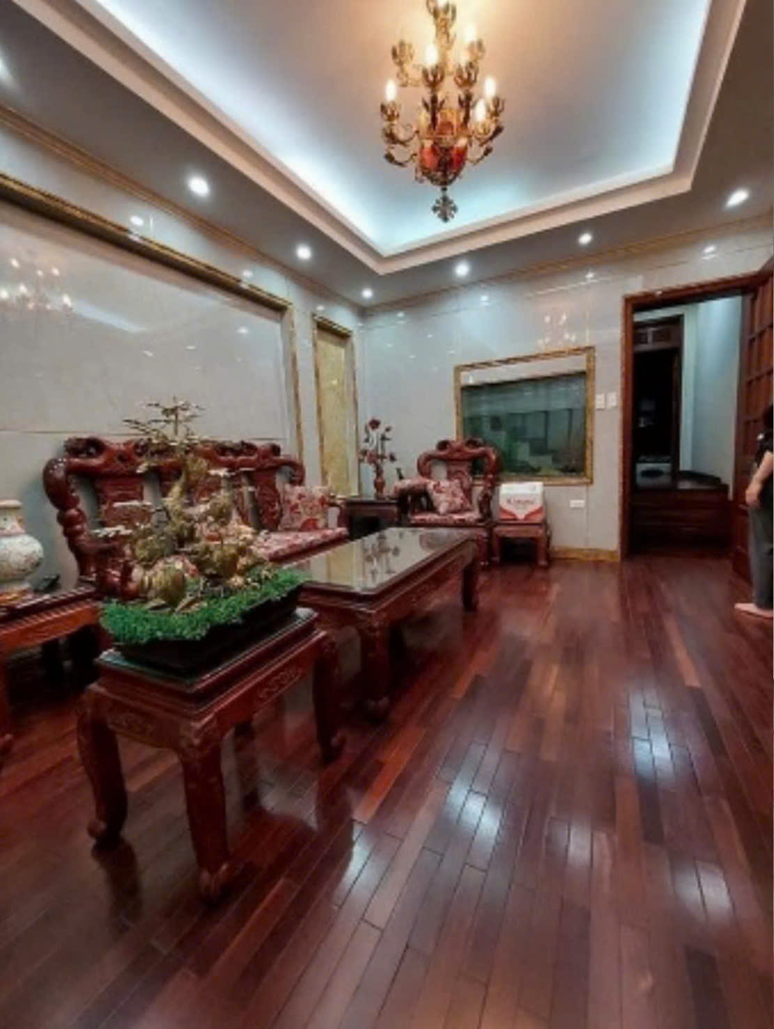 Cho thuê nhà riêng Vũ Thạnh - Đống Đa 60m x 6T, nhà đẹp, ô tô tránh giá 25 triệu - Ảnh 1