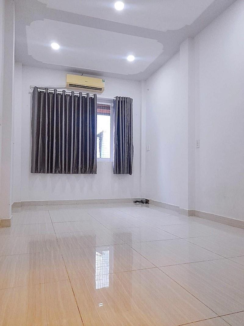 **Bán nhà 3 tầng phường 2, Tân Bình* đường Nguyễn Trọng Tuyển; (4,5x10) 6 tỷ - Ảnh 2