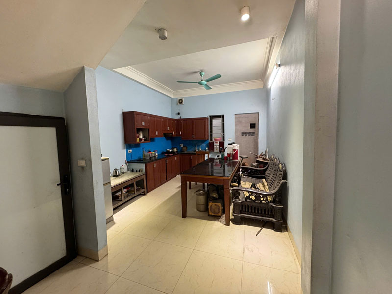 Cần bán 93m2 nhà 4 tầng mặt phố 36 Cổ Linh. Đường 15m, gần đường quy hoạch 25m - Ảnh 4