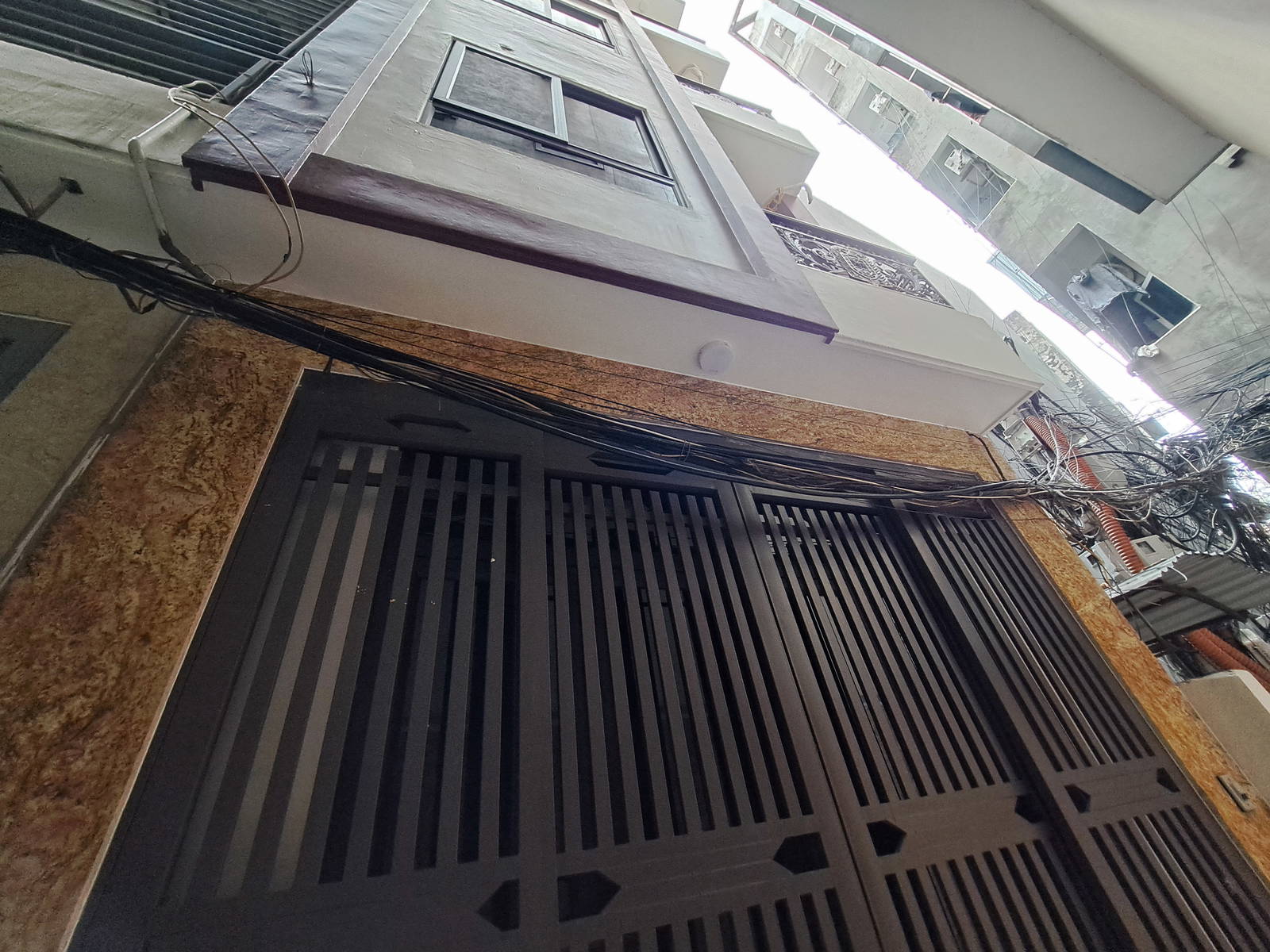 Bán gấp nhà 5T, LÔ GÓC 2 Thoáng Đường Láng, Đống Đa, 40m2, 10.2 tỷ - Ảnh chính