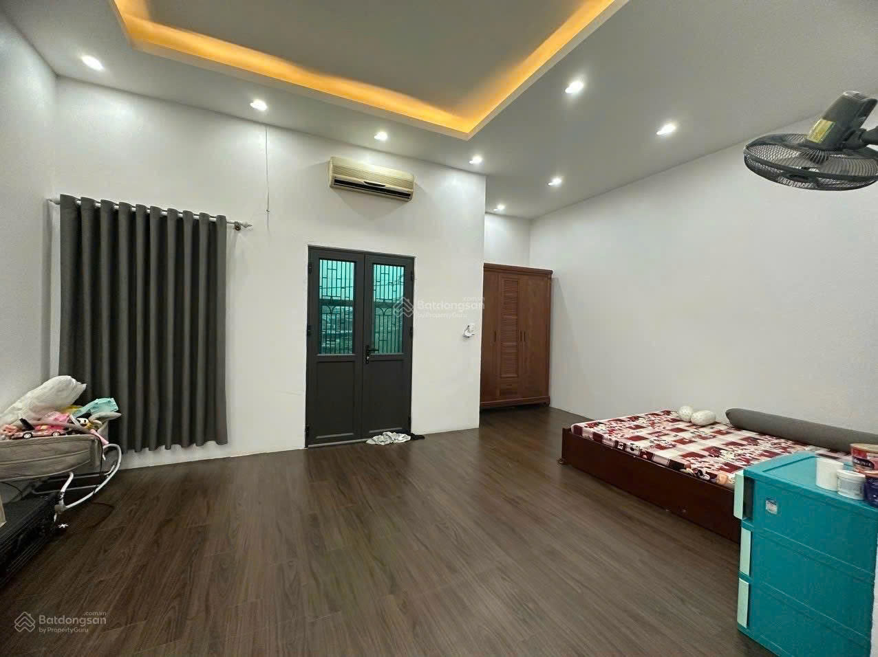 Chính chủ bán nhà 3 tầng đường Cách Mạng Tháng 8 - vị trí đắc địa, thuận lợi kinh doanh - Ảnh 2