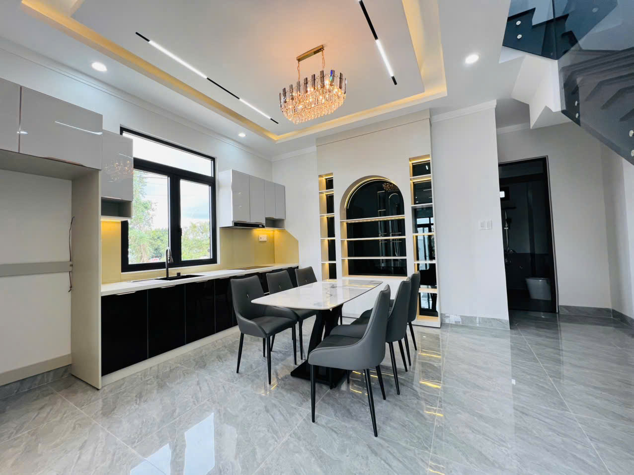BÁN NHÀ 1 MÊ GÓC 2MT ĐẸP – HẺM XE HƠI LÊ ĐÌNH CHINH, TP PLEIKU –FULL NỘI THẤT, GIÁ TỐT LH:0907146779 - Ảnh 2
