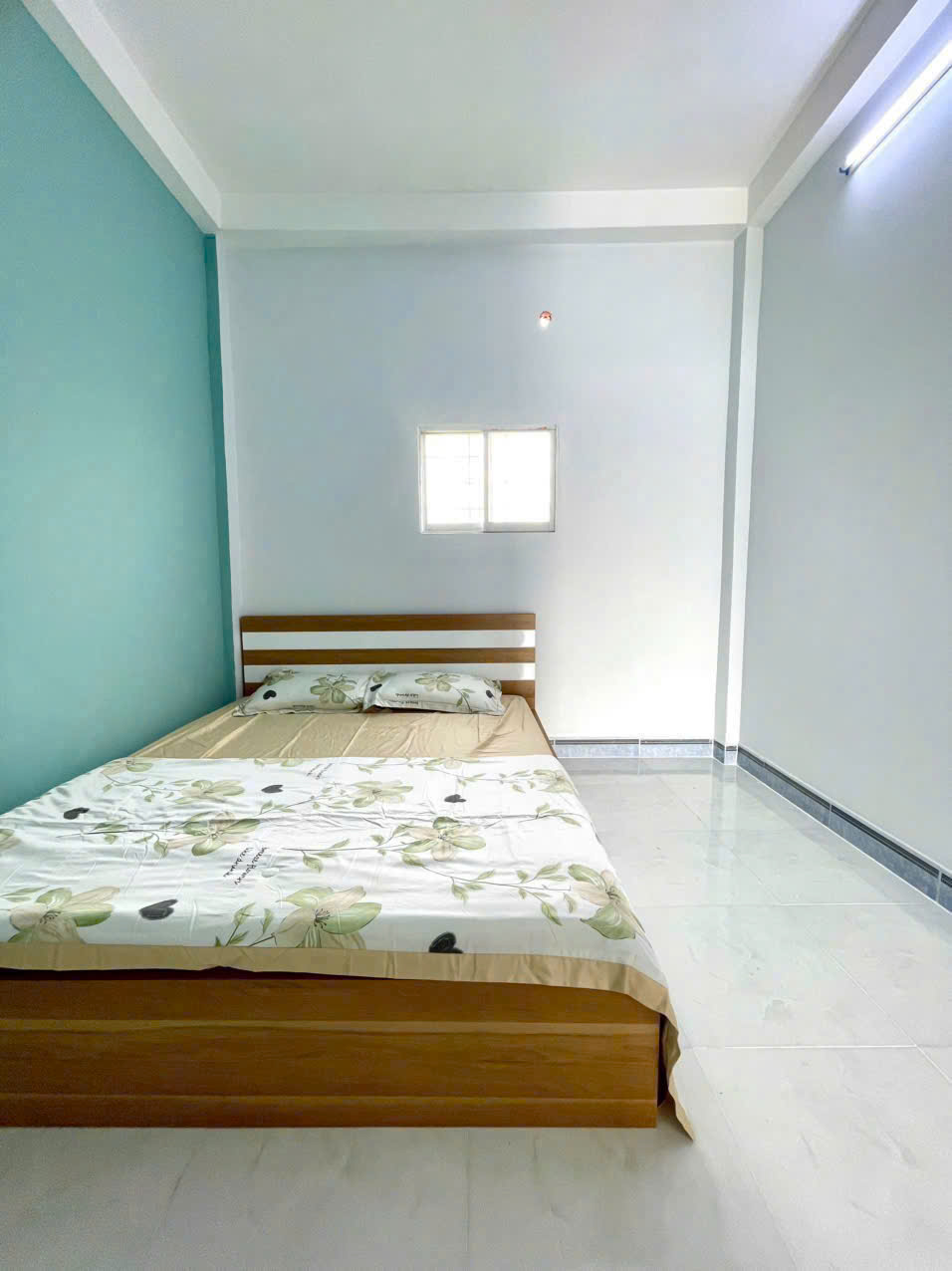 Bán Nhà Ngay Trường Nguyễn Văn Thệ 1 trệt 2 lầu 4PN-Đường 6m- DT 3,2x14m tặng full nội thất chỉ 2,3 - Ảnh 2