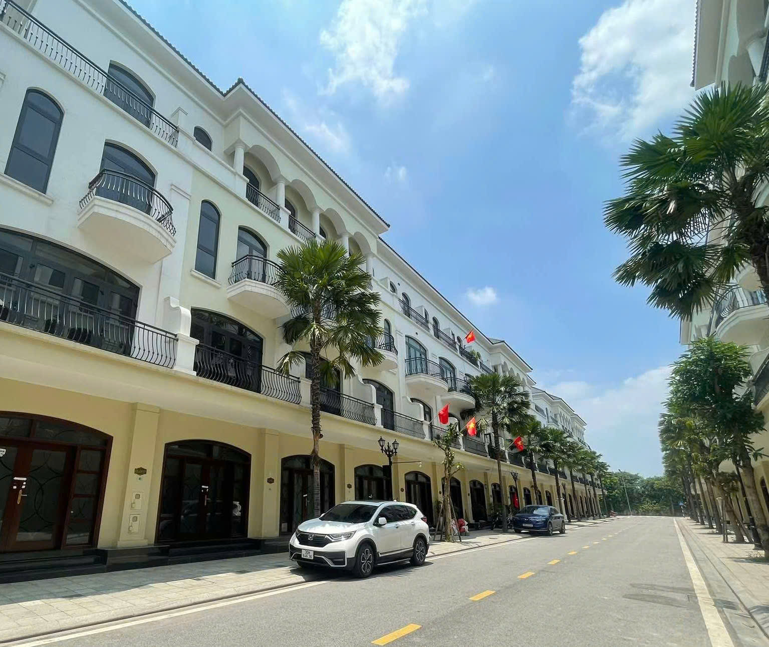 Lền kề xẻ khe 91m2 tại Vinhomes Ocean Park 2 - Sự lựa chọn hoàn hảo cho cuộc sống hiện đại! - Ảnh 1