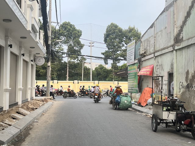 Gần nhà ga T3 Hoàng Hoa Thám Tân Bình, 45m2, trệt 3 lầu, nhỉnh 11 tỷ - Ảnh 1