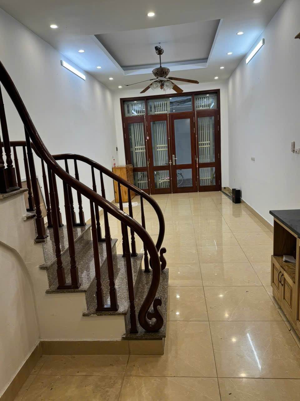 ĐỐNG ĐA CẦN BÁN !! NHÀ MẶT NGÕ - KINH DOANH ĐỈNH - Ô TÔ TRÁNH - ĐÃ CÓ PHÉP LÀM THANG MÁY! - Ảnh 4