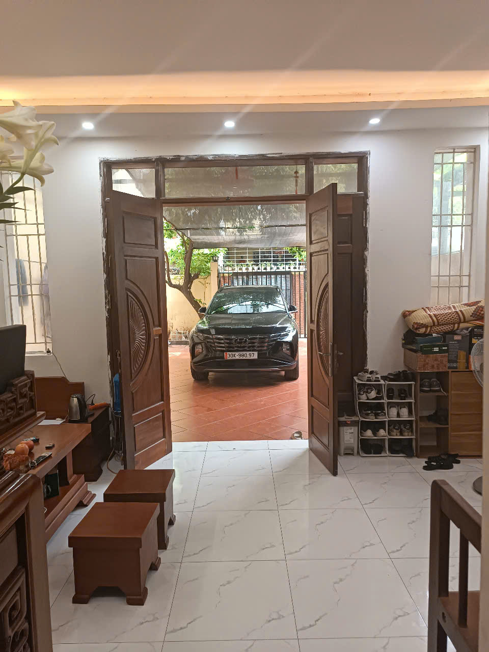 SIÊU PHẨM DÒNG TIỀN HỒ TÂY- Ô TÔ ĐỖ TRONG SÂN- SỔ ĐỎ NỞ HẬU- 10 BƯỚC RA Ô TÔ TRÁNH - Ảnh 1