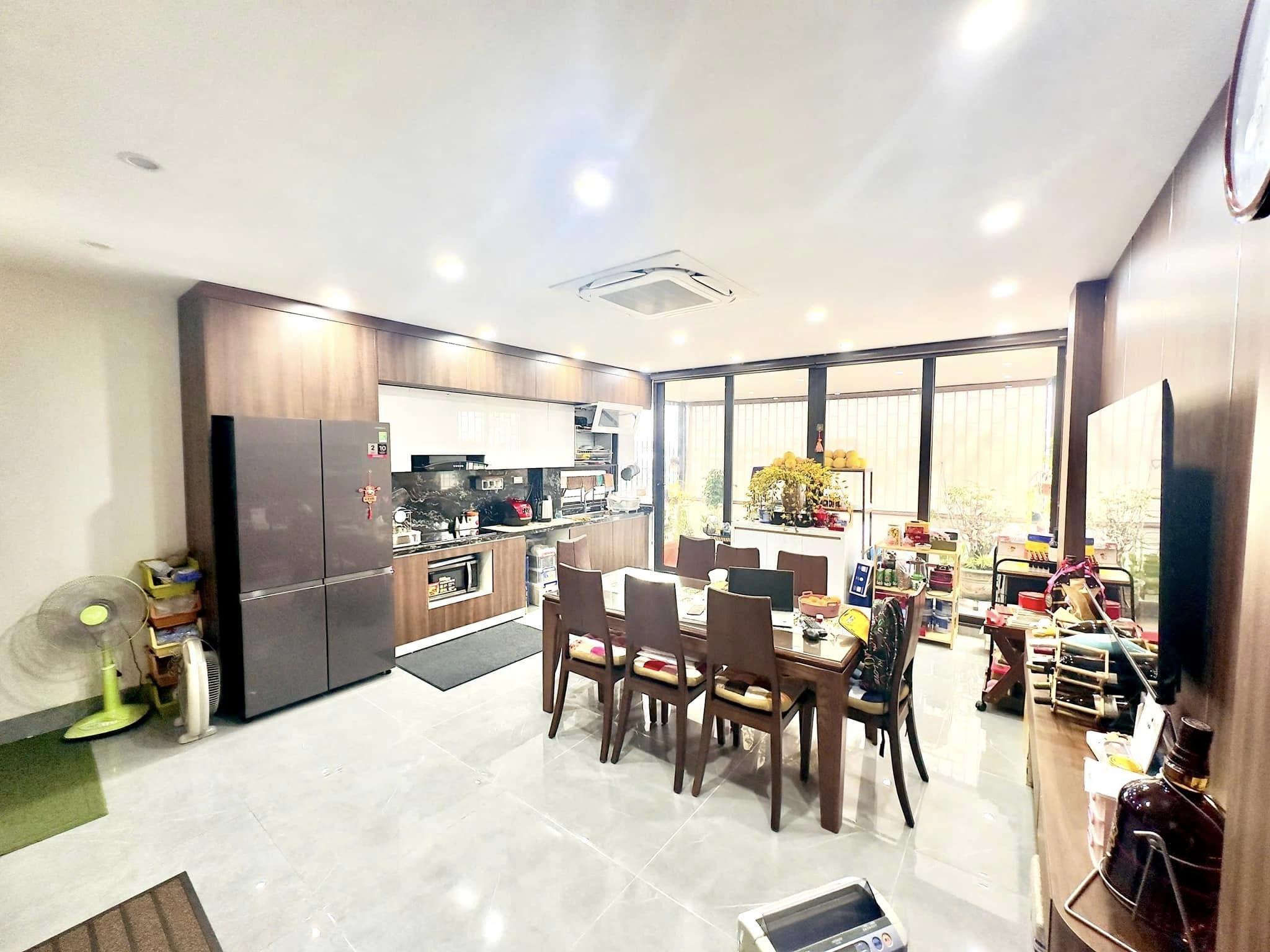 Bán nhà  LẠC LONG QUÂN  oto tránh thangmáy - kinh doanh –văn phòng- 95 M 6tầng 27.2 tỷ - Ảnh 2