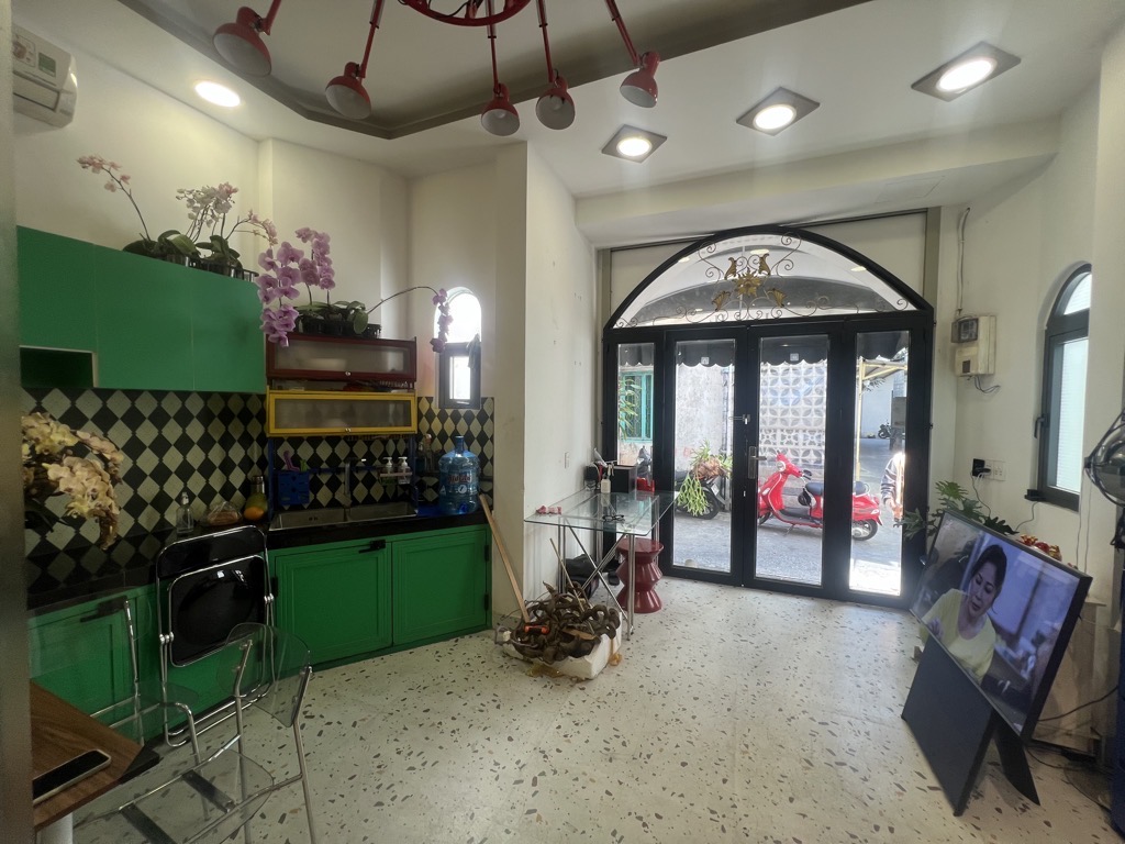 Nhà đẹp QUẬN 10 30m2 3 ngủ HẺM XE HƠI, KINH DOANH TỐT, giá 5.999 tỷ - Ảnh chính