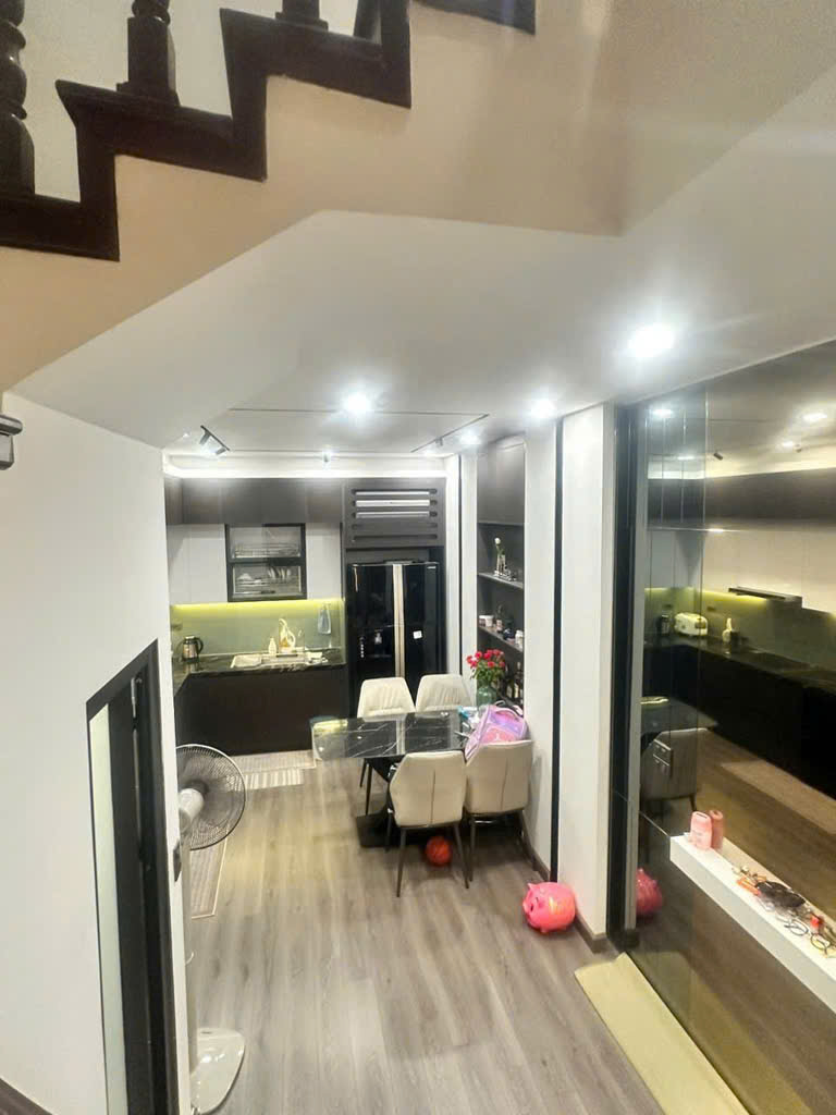 PHÂN LÔ CÁN BỘ - Ô TÔ-NỘI THẤT SỊN SÒ TẠI VĂN QUÁN -HÀ ĐÔNG 12 TỶ - Ảnh chính