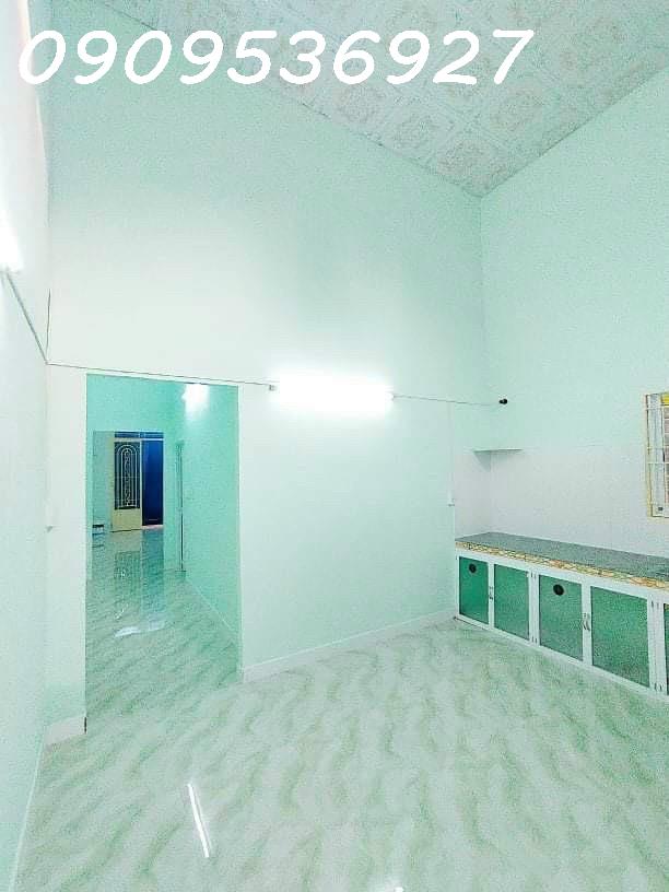 BÁN NHÀ GIÁ TỐT NGAY CHỢ BÀ HOM – 2 TẦNG KIÊN CỐ – SỔ RIÊNG – CHỈ VÀI BƯỚC RA MẶT TIỀN - Ảnh 1