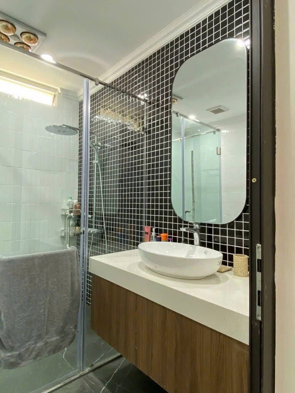 NHÀ ĐẸP NGHI TÀM - PHÂN LÔ ÔTÔ TRÁNH, VÀO NHÀ - 40M RA PHỐ - GIÁ 35 TỶ MẶT TIỀN 9M - Ảnh 4