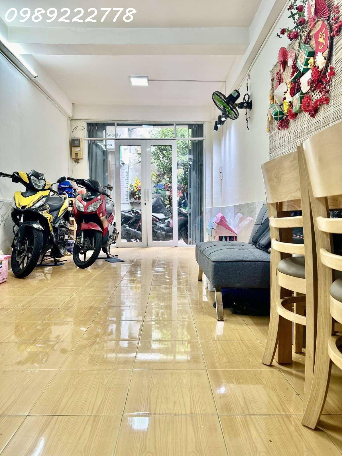 NGAY PHỐ BÙI VIỆN - 3 TẦNG - CÁCH 10M RA MẶT PHỐ- - Ảnh 1