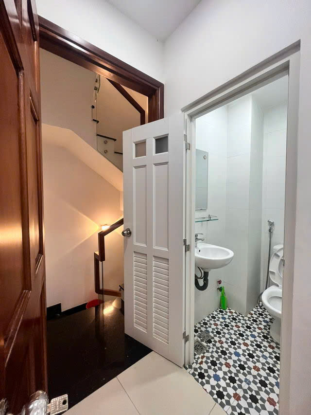 Nhà Mới 5Tầng Cách mặt Tiền 15M Hẻm Thẳng Xe Hơi Sổ Vuông 47m2 Gía 4,95 Tỷ Thương Lượng - Ảnh 4