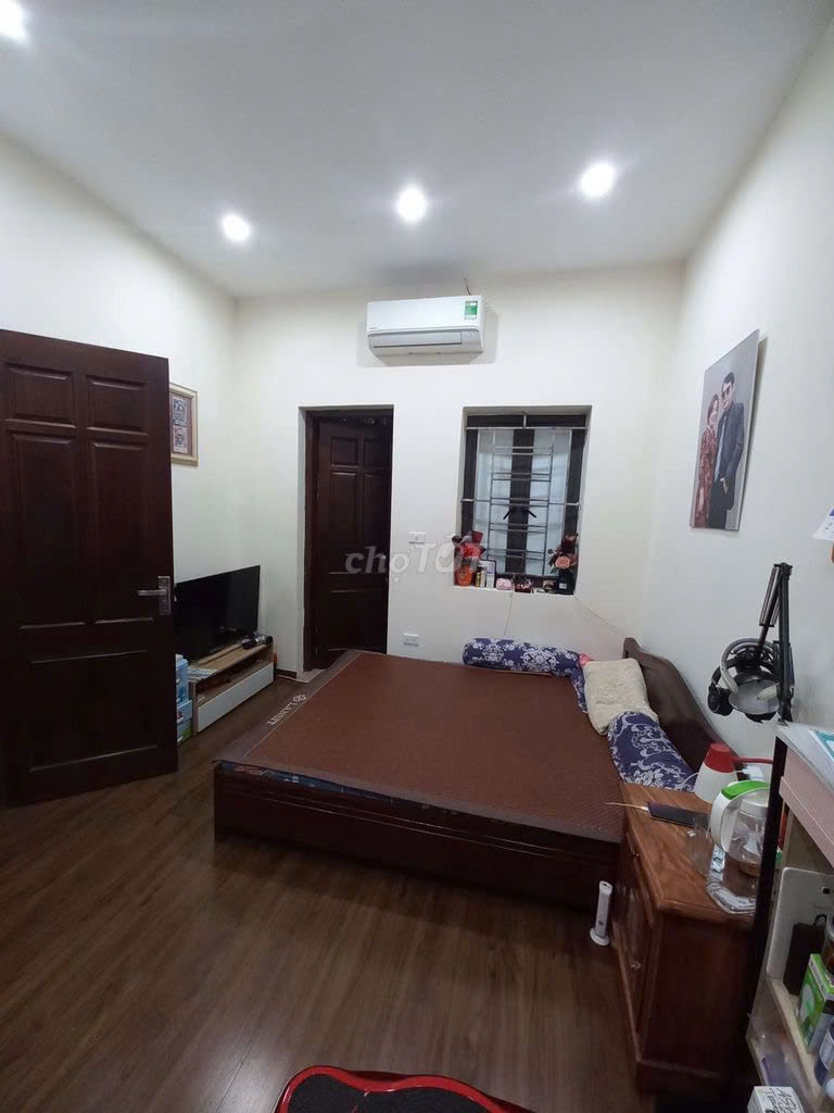 Siêu phẩm nhà riêng Thái Hà. Lô góc 3 mặt thoáng. Ngõ nông,Nhà mới dọn đến ở ngay - Ảnh 1
