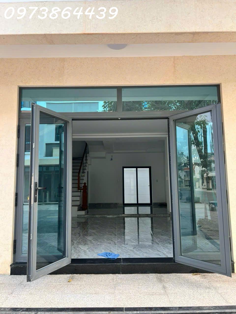 NHÀ PHỐ LIỀN KỀ 3 TẦNG - DĨ AN - BÌNH DƯƠNG - 5X12 - GIÁ 2,9 TỶ ~ 3,2 TỶ - Ảnh 2