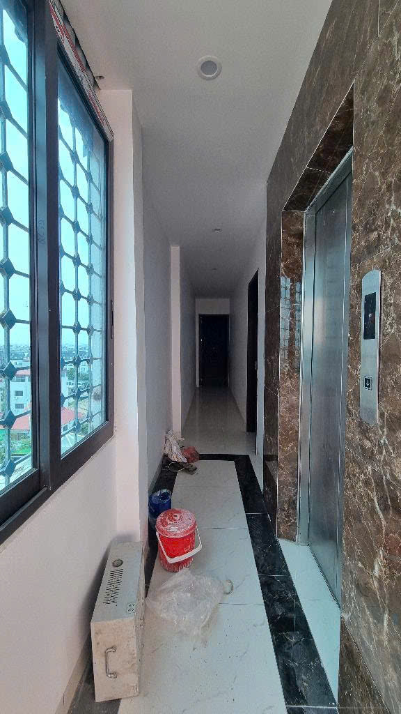8 TẦNG NỔI, 1 TẦNG HẦM, MẶT ĐƯỜNG QUỐC LỘ 32, KINH DOANH SẦM UẤT, VỈA HÈ ĐÁ BÓNG - Ảnh 1