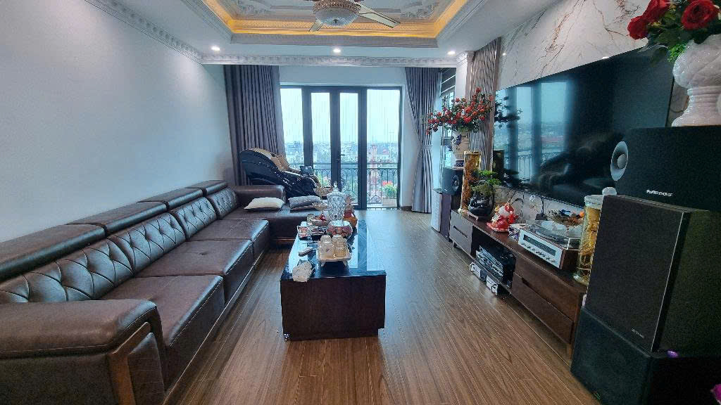8 TẦNG NỔI, 1 TẦNG HẦM, MẶT ĐƯỜNG QUỐC LỘ 32, KINH DOANH SẦM UẤT, VỈA HÈ ĐÁ BÓNG - Ảnh 2