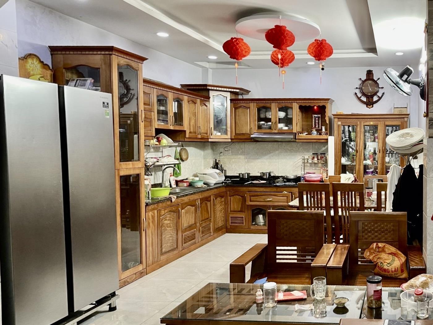 GẤP BÁN, CHỈ 6.x TỶ, 4Tầng, 46m2, HXH,Tặng nội thất, Lạc Long Quân P.8 Tân Bình. - Ảnh 2
