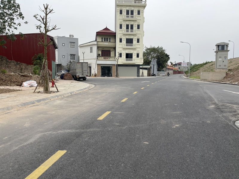 Bán đất mặt đê Phúc Lợi 76,5m2: Vị trí đẹp, đường rộng 10m, ô tô đỗ, xây tự do - Ảnh 1