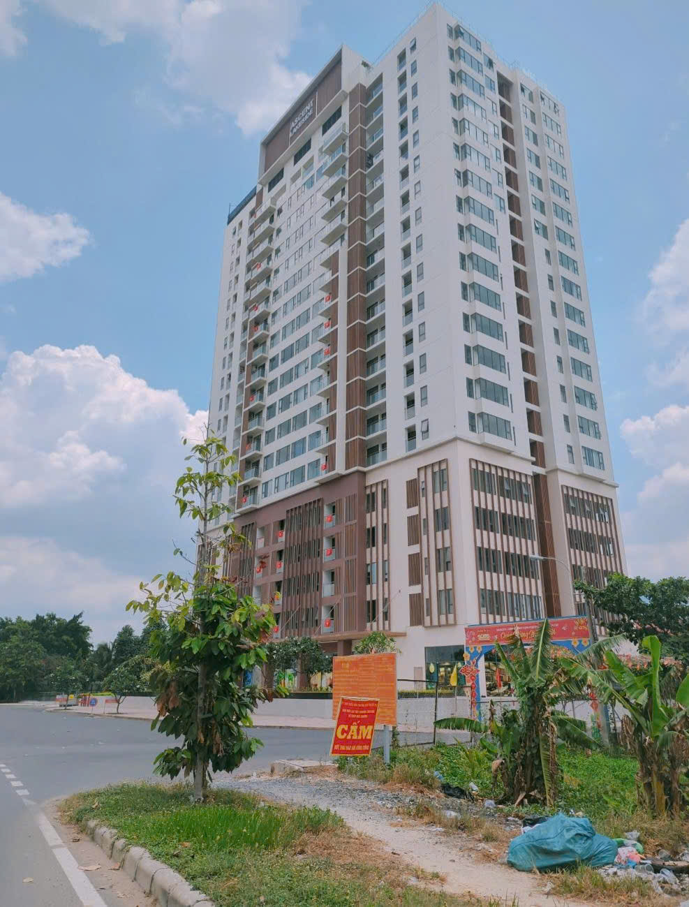 BÁN ĐẤT TẶNG DÃY TRỌ NGUYỄN VĂN LINH, QUẬN 7 – NGAY ĐH MARKETING – GẦN LOTTE Q7, CẦU KÊNH TẺ, LH - Ảnh chính