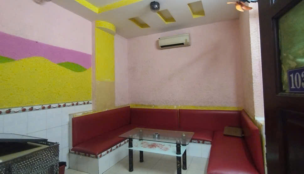 BÁN NHÀ MẶT TIỀN KINH DOANH ĐƯỜNG ĐÔNG HỒ, P.8, Q.8 – 4 TẦNG, 10 PHÒNG KARAOKE – GIÁ CHỈ NHỈNH 9 - Ảnh 1