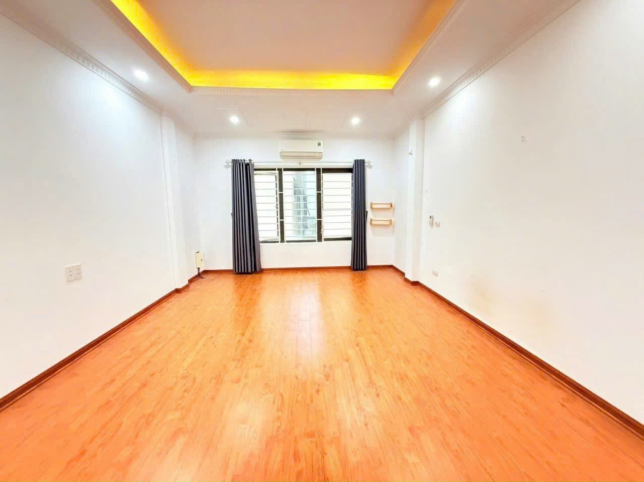 Nhỉnh 6 tỷ nhà 209 Đội Cấn  - Ngõ to rộng, thoáng sáng - Mặt tiền rộng - Ảnh 2