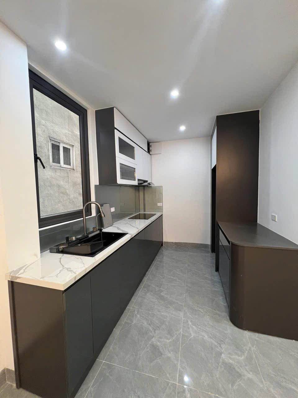 NHÀ HIẾM ! NGÕ THẲNG TẮP - VF3 ĐỖ CỬA - THÔNG SỐ VÀNG TRONG LÀNG NHÀ 30M2 - CHẮC CHẮN NHƯ DÂN XÂY - Ảnh 4