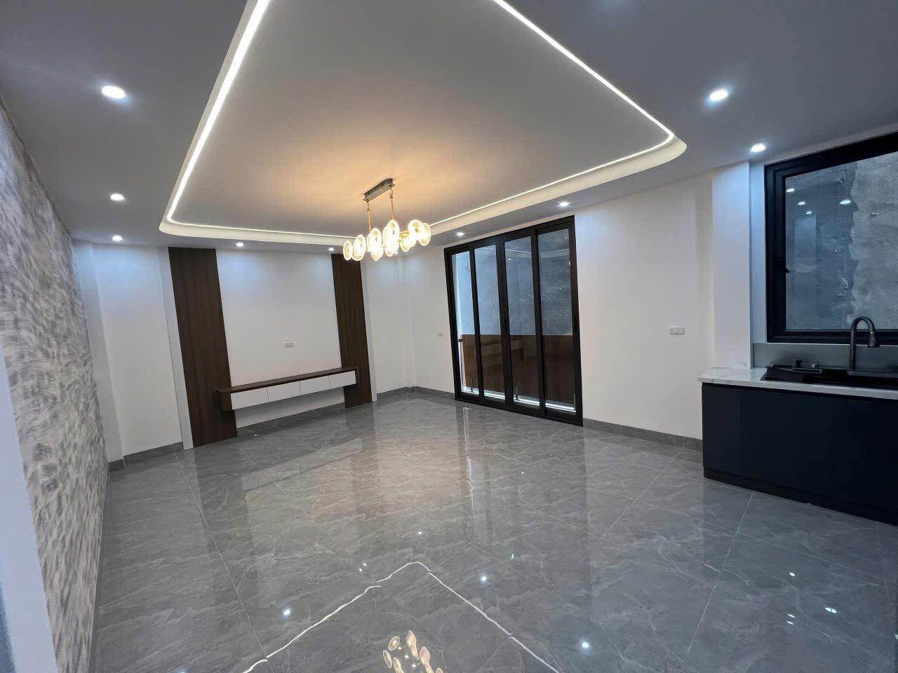 NHÀ HIẾM ! NGÕ THẲNG TẮP - VF3 ĐỖ CỬA - THÔNG SỐ VÀNG TRONG LÀNG NHÀ 30M2 - CHẮC CHẮN NHƯ DÂN XÂY - Ảnh 6