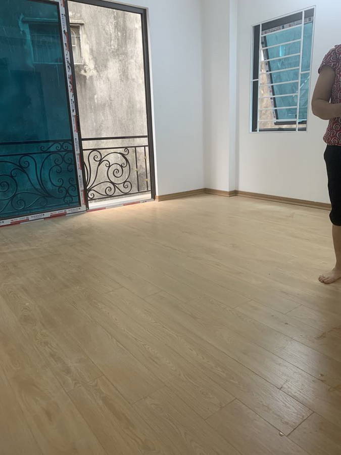 NHÀ ĐẸP SIÊU HIẾM PHỐ TÔN ĐỨC THẮNG- ĐỐNG ĐA (31M-5Tầng)-GẦN PHỐ-GẦN HỒ-NHÀ ĐẸP Ở NGAY - Ảnh 2