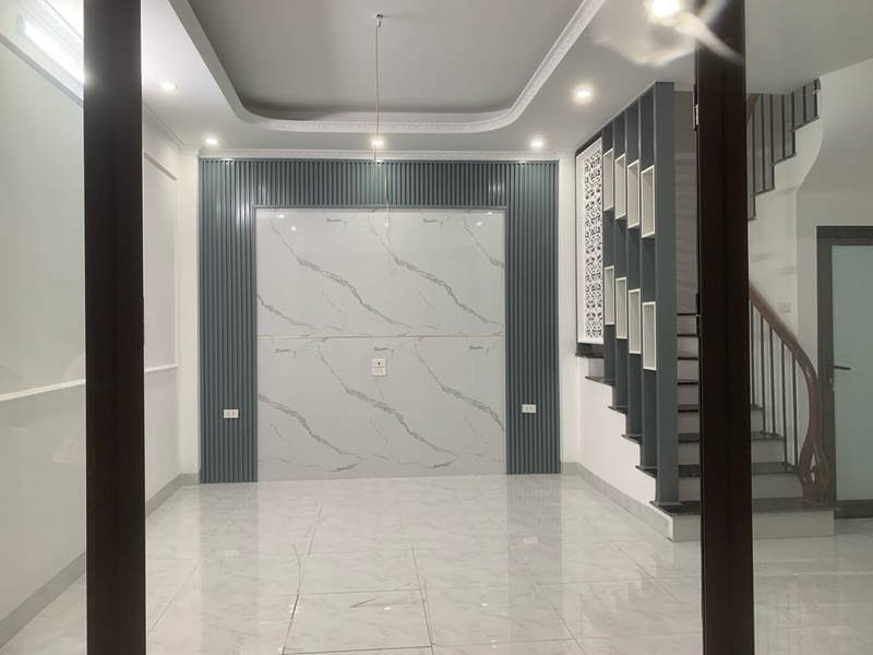 NHÀ ĐẸP SIÊU HIẾM PHỐ TÔN ĐỨC THẮNG- ĐỐNG ĐA (31M-5Tầng)-GẦN PHỐ-GẦN HỒ-NHÀ ĐẸP Ở NGAY - Ảnh 3