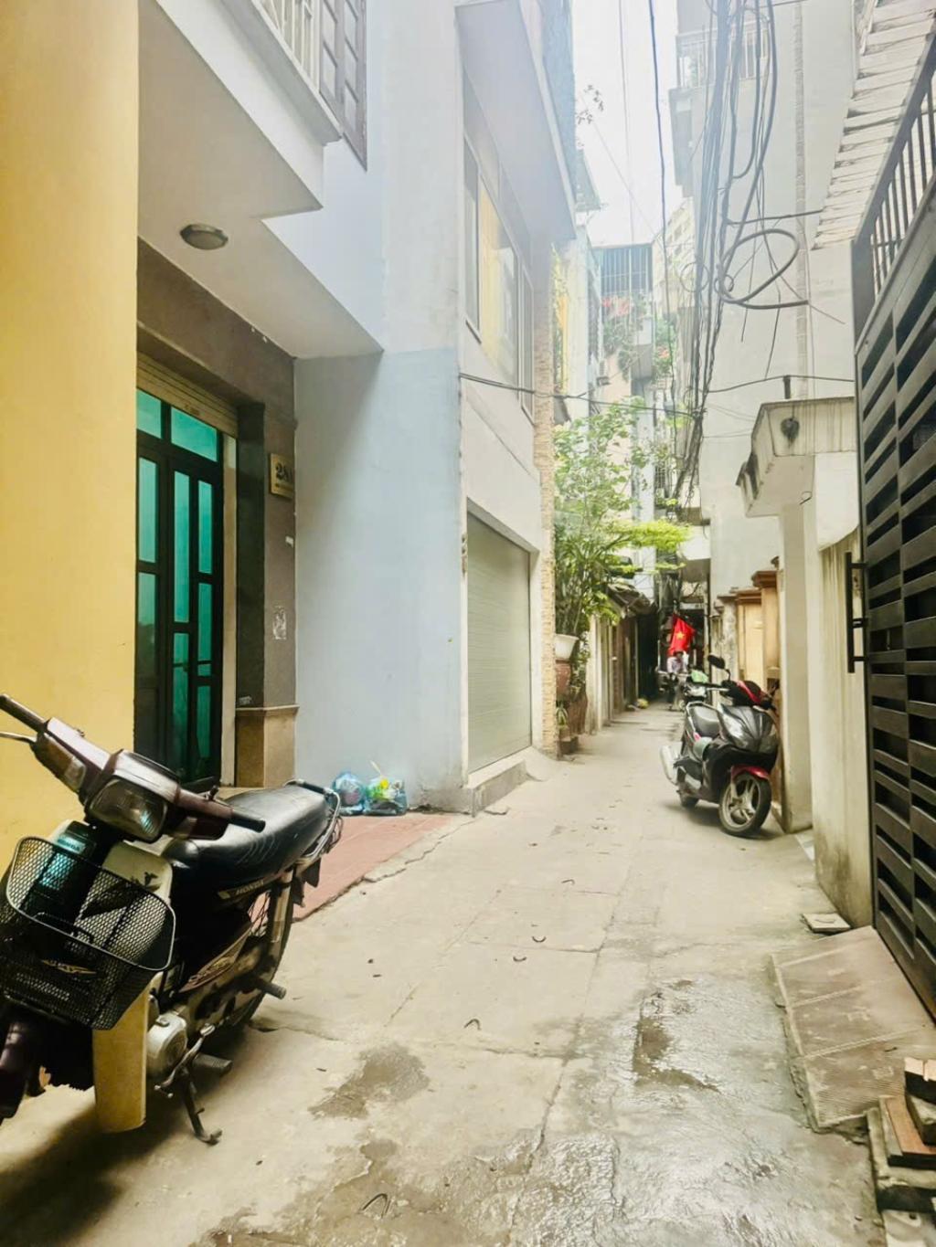 BÁN NHÀ PHỐ VŨ TRỌNG PHỤNG, THANH XUÂN, SỔ ĐỎ, VỊ TRÍ VÀNG 62M2 X 4 TẦNG CHỈ 11 TỶ - Ảnh 1