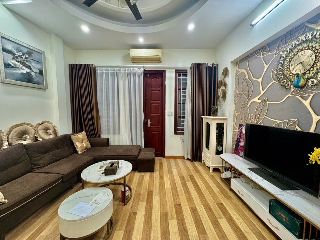 NHÀ CHỦ TỰ XÂY CHẮC CHẮN KHÁCH VỀ Ở NGAY - NHÀ 4 TẦNG LÔ GÓC 15 M RA MẶT PHỐ - KINH DOANH NHỎ QUÁ - Ảnh 1