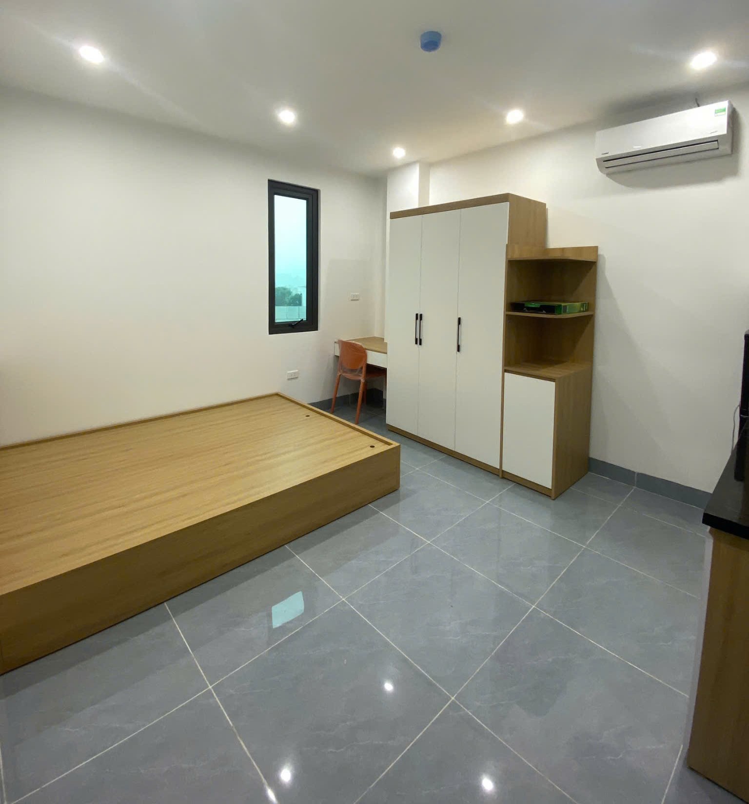 (Rẻ đẹp) Căn hộ Studio cao cấp 25m2 mới khai trương tại ngõ 355 Phạm Văn Đồng - Ở được nhiều người - Ảnh 1