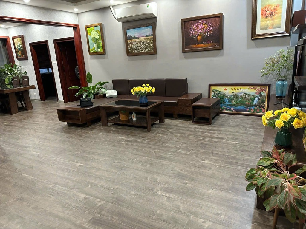 (Tin thật 100%) CH 130m2 x 3PN tại CT2 Vimeco Nguyễn Chánh - Ban công Đông Bắc - Nội thất 400 triệu - Ảnh chính