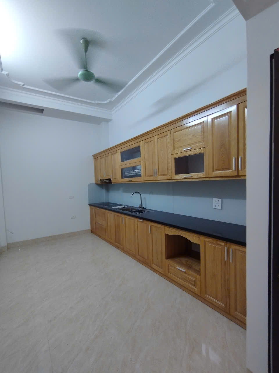 bán nhà mặt phố khương trung thanh xuân 20ty500tr DT42m2 ,4 tầng LH 083.2865.116 - Ảnh chính