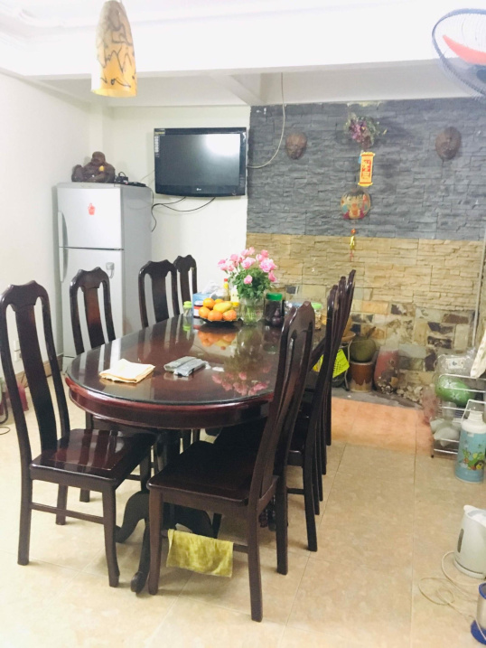 Cho thuê nhà riêng trong ngõ Cầu Giấy, 4 tầng, 3 ngủ, cách mặt đường ô tô 30m. Giá thuê 10tr/tháng - Ảnh 2
