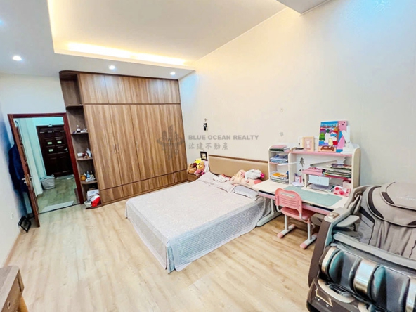 Bán nhà 69m², 4 tầng mặt phố Bùi Xương Trạch, quận Thanh Xuân, nhỉnh 24 tỷ - Ảnh 2