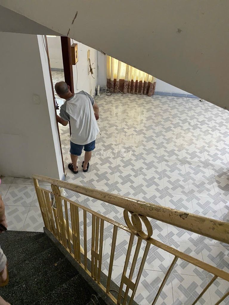 Cho thuê nhà nguyên căn mặt tiền đường Nguyễn Duy Dương, Phường 8, Quận 5. - Ảnh 3