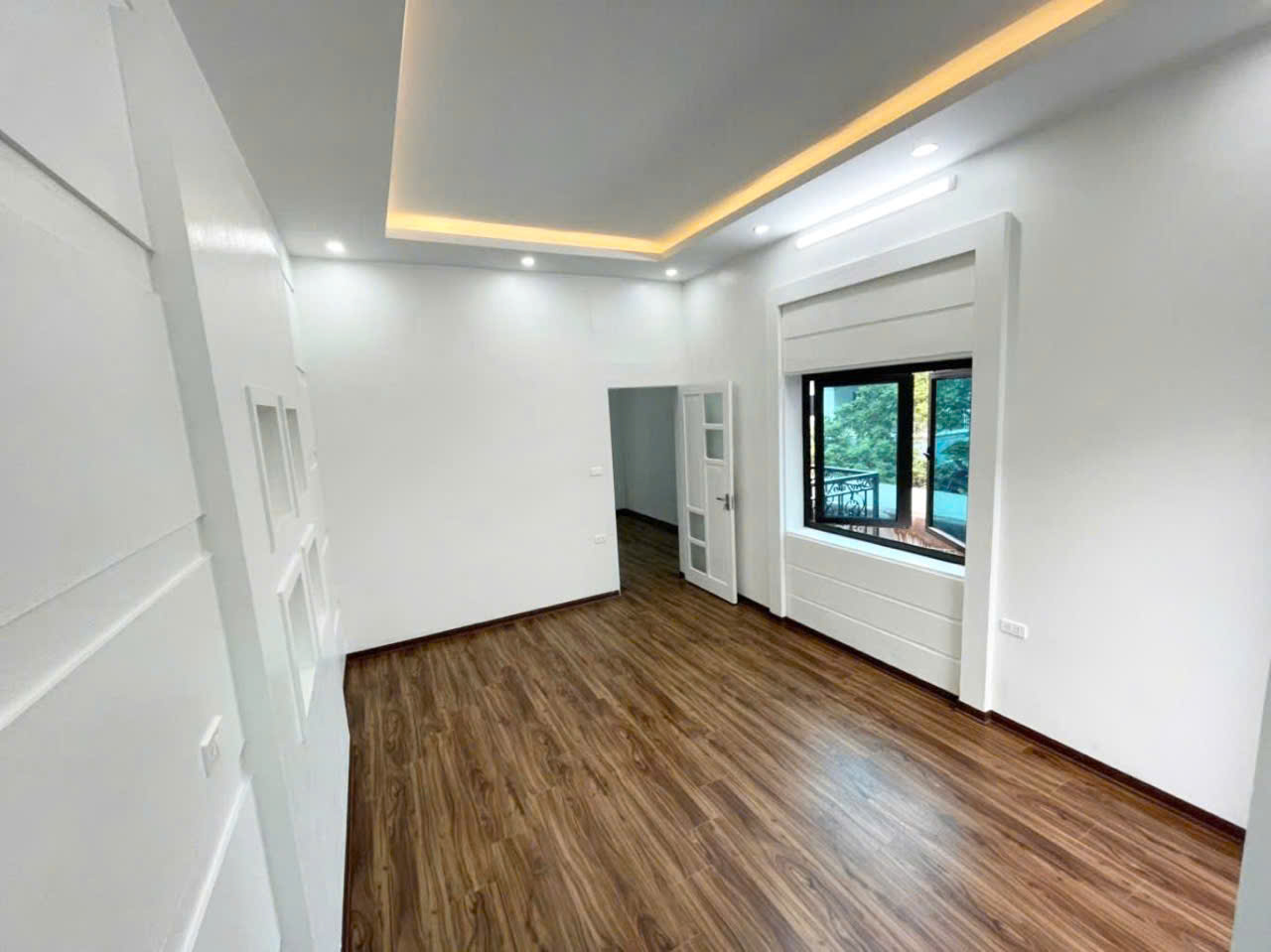 MẶT PHỐ KINH DOANH- Ô TÔ TRÁNH - 61m MT5m giá 13.6 đồng (có tl tiếp) tại Ỷ La - Ảnh 1