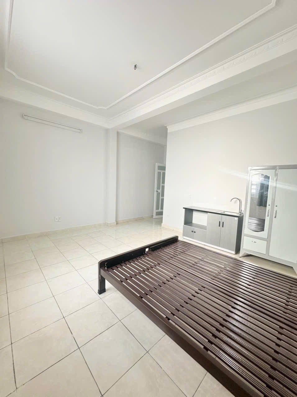 BÁN GẤP - 11 TỶ - 5 TẦNG - 84 M2 - NGANG 5M - CHDV 8PN 8WC MẶT TIỀN KINH DOANH ĐỈNH - DTHU - Ảnh 2