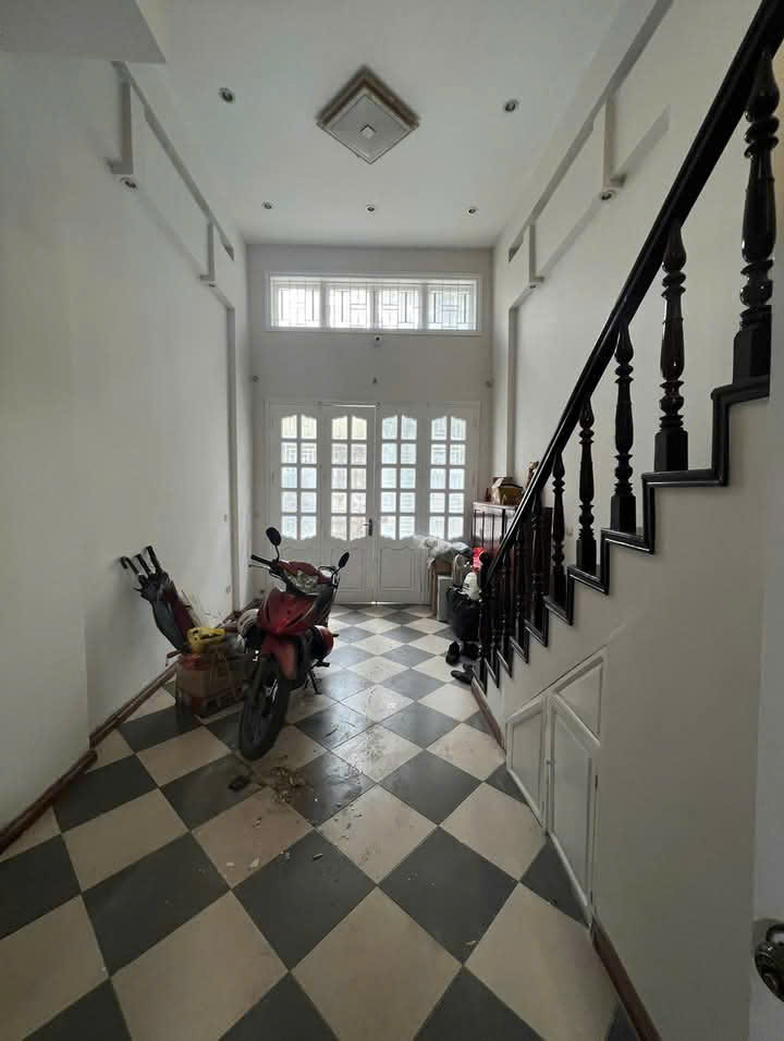 Cho thuê nhà mặt phố Đặng Tiến Đông - Đống Đa 40m x 4T, 5PN3VS  giá 28tr, full đồ, KD đỉnh - Ảnh 1