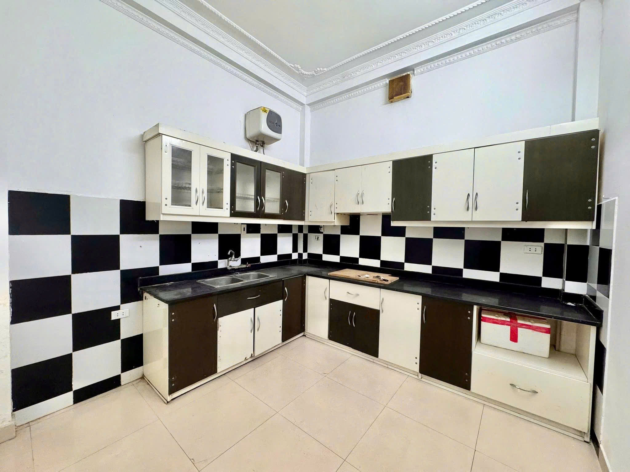 NGÕ MAI HƯƠNG BẠCH MAI - GẦN PHỐ - DT 36m2 4 tầng mặt tiền 3.3m Giá 5.55 tỷ - Ảnh chính