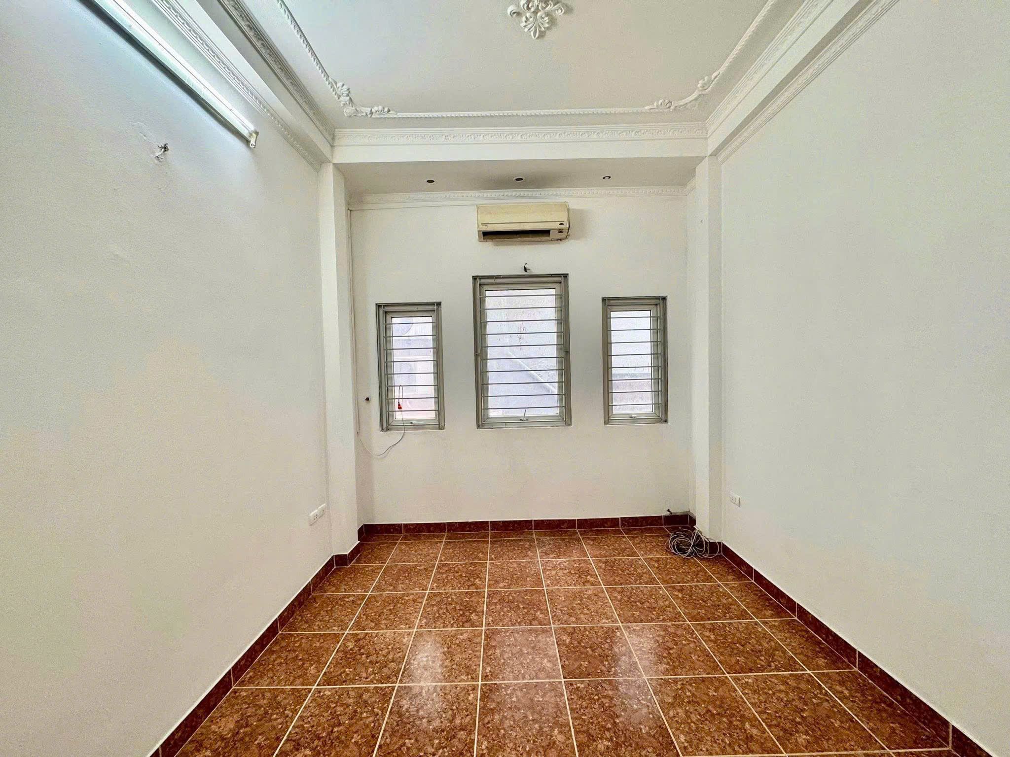 NGÕ MAI HƯƠNG BẠCH MAI - GẦN PHỐ - DT 36m2 4 tầng mặt tiền 3.3m Giá 5.55 tỷ - Ảnh 2
