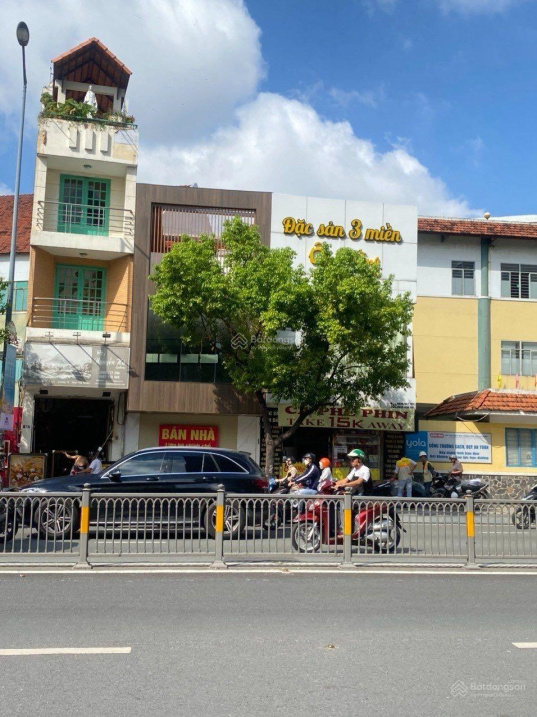 Góc 2MT Phan Đăng Lưu, Bình Thạnh - 9x30m - 2 tầng - HĐT 200 triệu - giá 60 tỷ - Ảnh chính