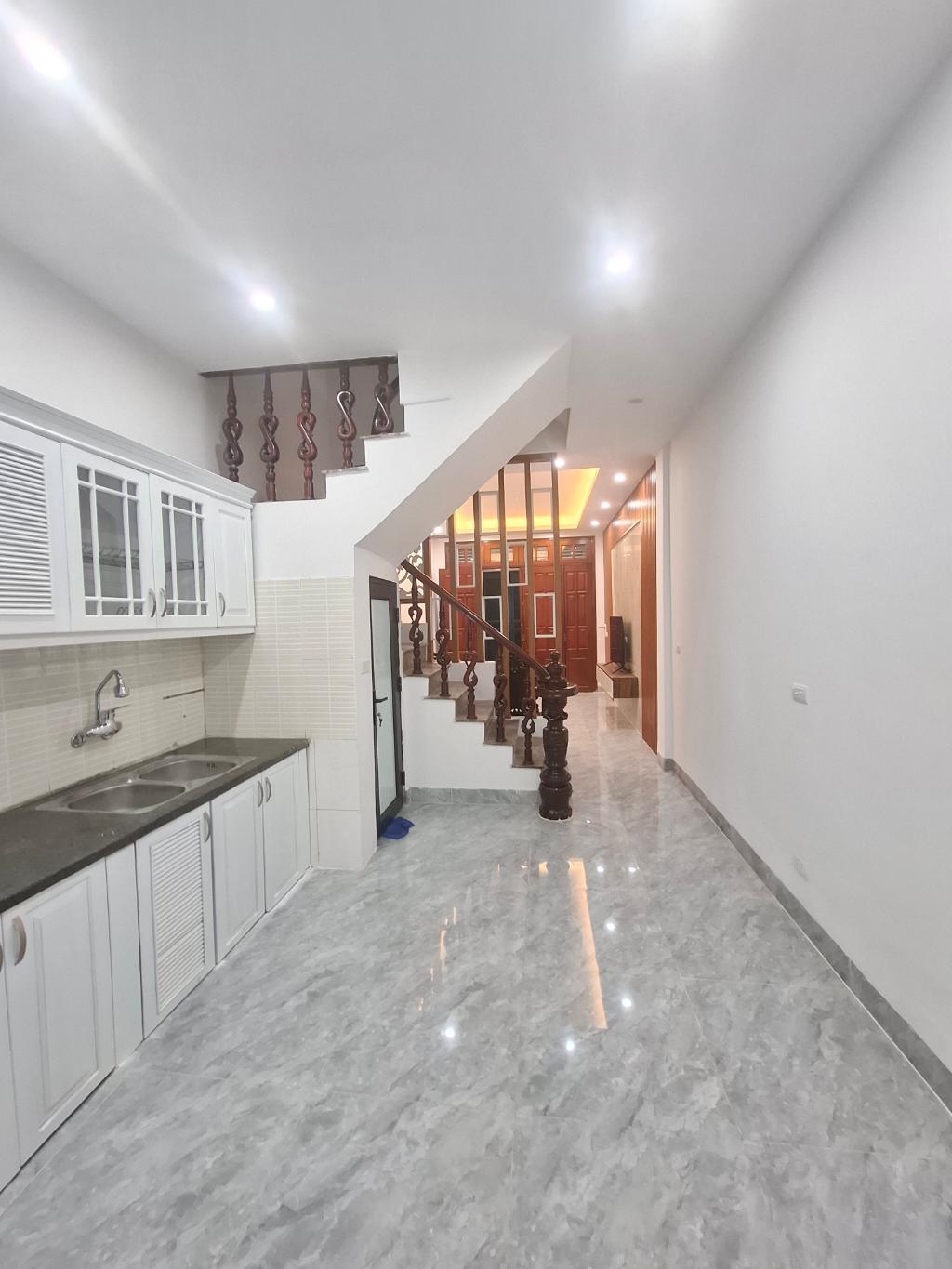 BÁN NHÀ PHÂN LÔ ĐƯỜNG HOÀNG MAI, TRƯƠNG ĐỊNH, Ô TÔ ĐỖ CỬA, 38M2. 7,35 TỶ - Ảnh 1