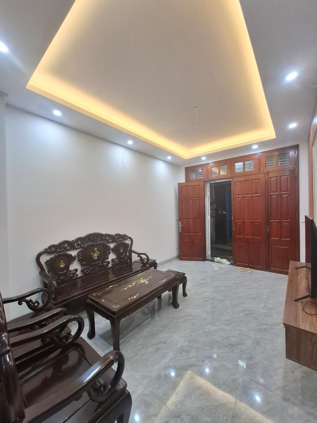 BÁN NHÀ PHÂN LÔ ĐƯỜNG HOÀNG MAI, TRƯƠNG ĐỊNH, Ô TÔ ĐỖ CỬA, 38M2. 7,35 TỶ - Ảnh 2