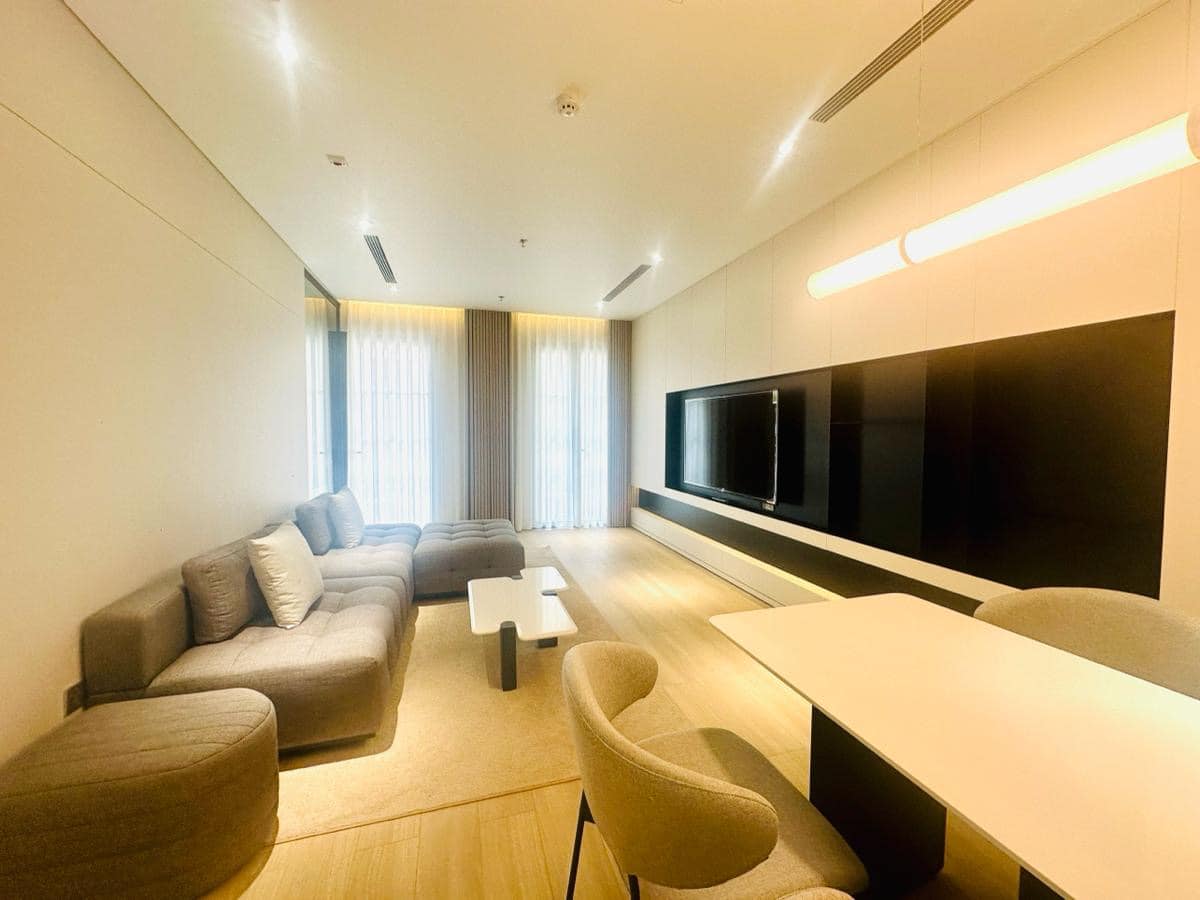 Bán nhà mặt phố Đoàn Trần Nghiệp, 150m2, 11 tầng thang máy 2 hầm, mặt tiền 6.5m, 187 tỷ, kinh doanh - Ảnh 1